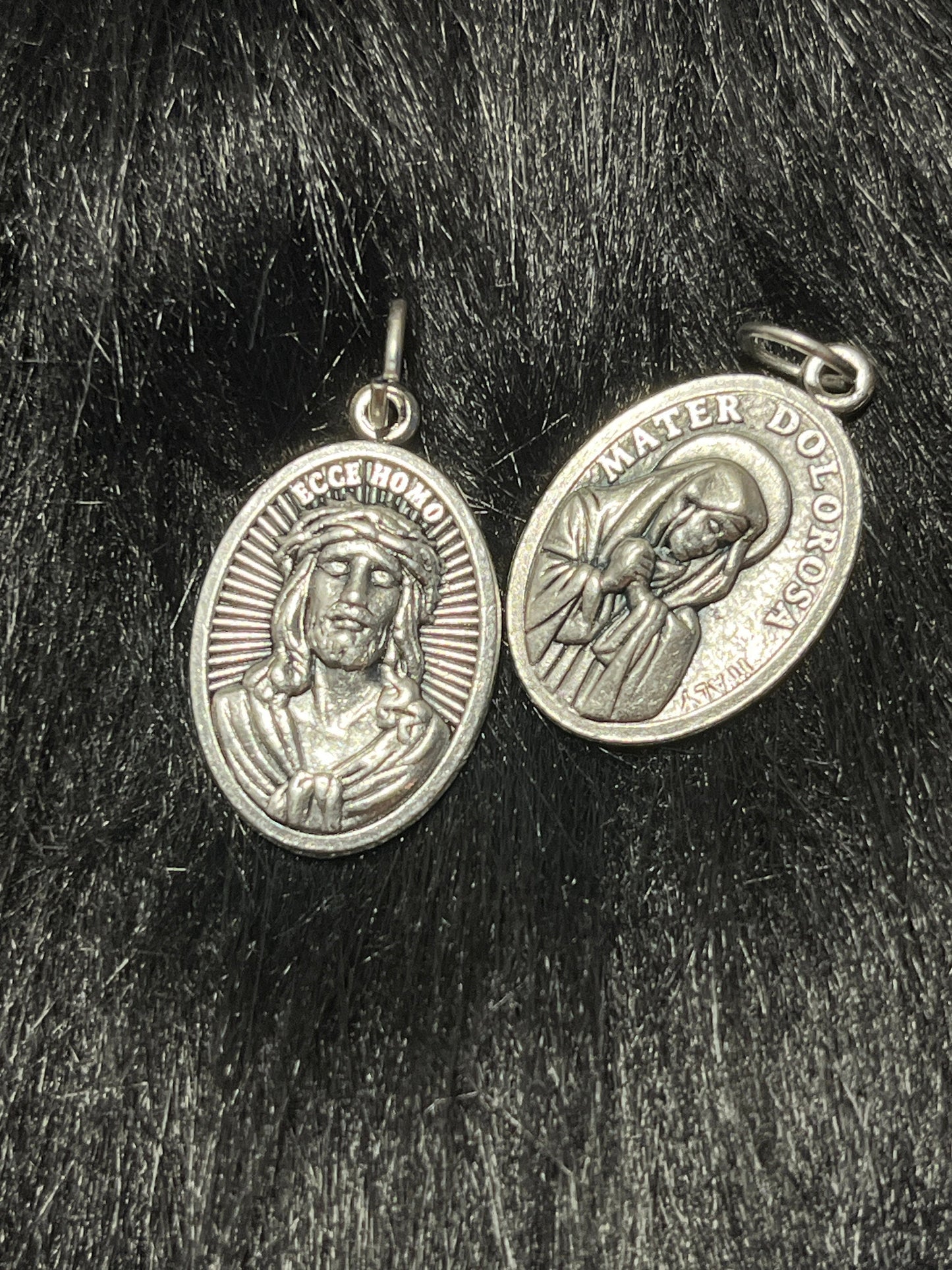 Ecce Homo medal,  Behold The Man Medal, Mater Dolorosa medal, Sorrowful Mother medal, Ruega Por Nosotros medal